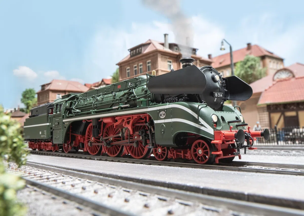 Märklin H0 - Dampflokomotive Baureihe 18.3 – Digital-Decoder mfx+ - dynamischer Rauchausstoß - filigran Metallkonstruktion – Epoche III – 39029