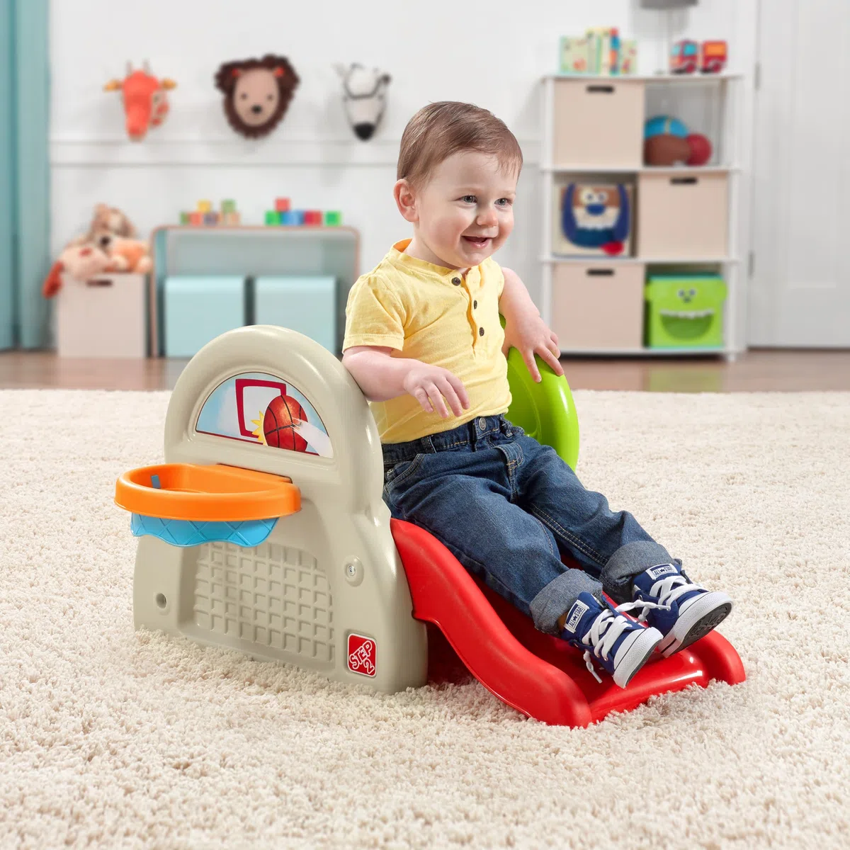 Step2 Sports-Tastic Activity Center Spielgerät mit Rutsche und vielen Spielmöglichkeiten | Kinderrutsche, Basketballkorb, Baseball & Schläger aus Kunststoff