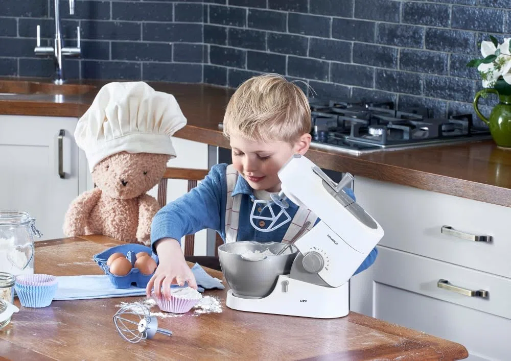 Casdon 635 Little Cook Kenwood Titanium Mixer Spielzeug