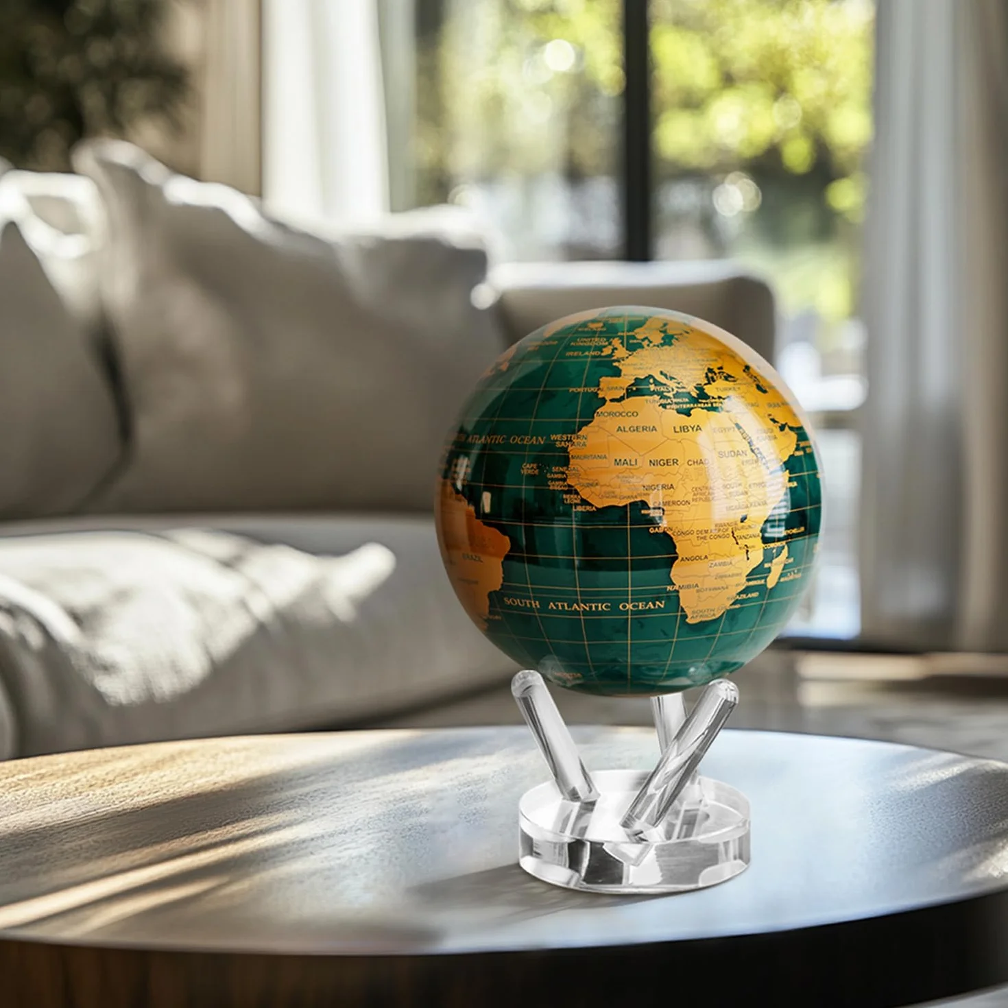 MOVA Globus Smaragdgrün & Gold Klassik (4,5") – Solar Globus | Rotierende Weltkugel ohne Batterien | Elegantes Design | Luxus Deko für Büro und Zuhause | 11.5 CM