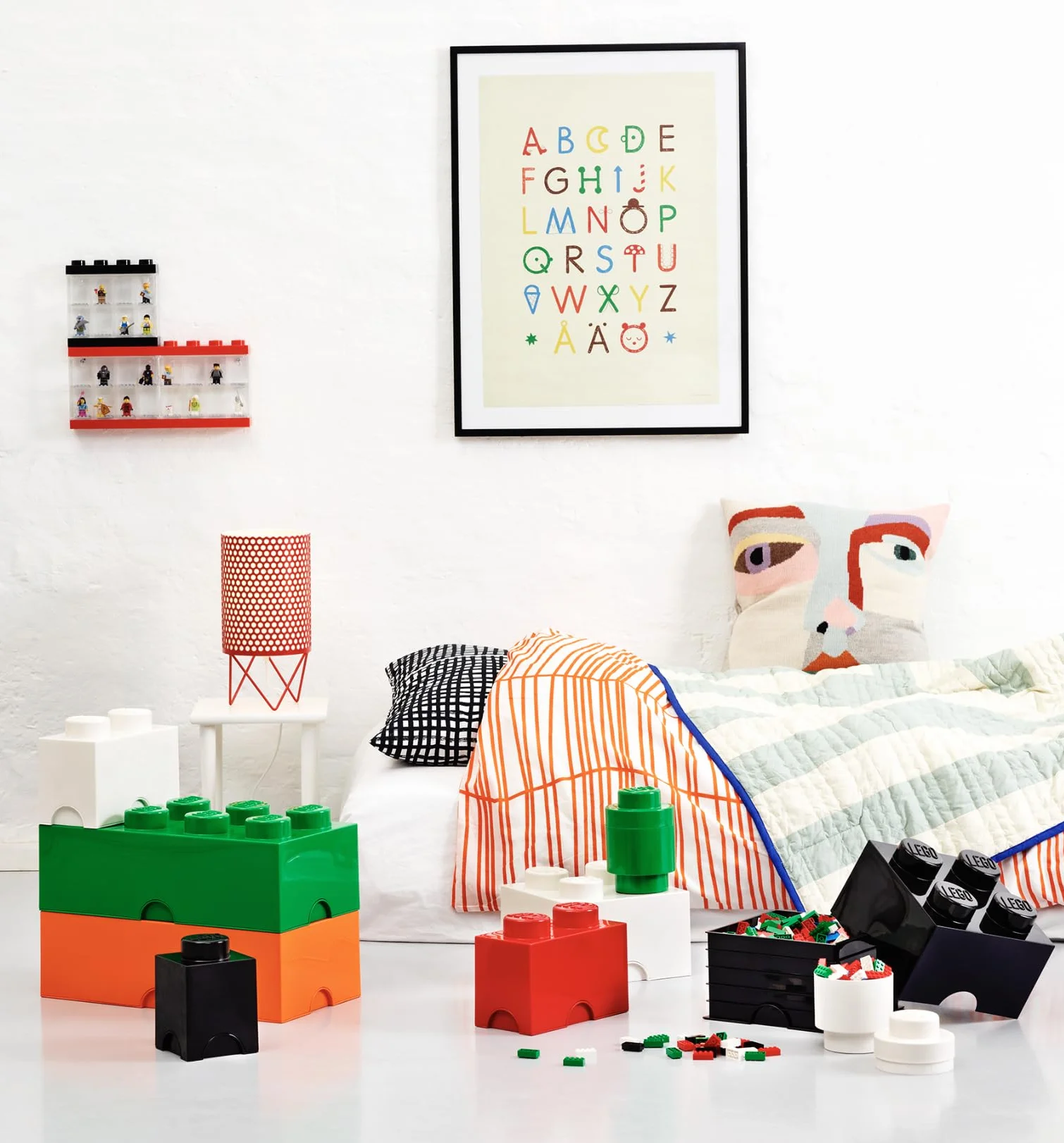 LEGO Minifiguren-Schaukasten für 16 Minifiguren, Stapelbare Wand- oder Tischbox, schwarz