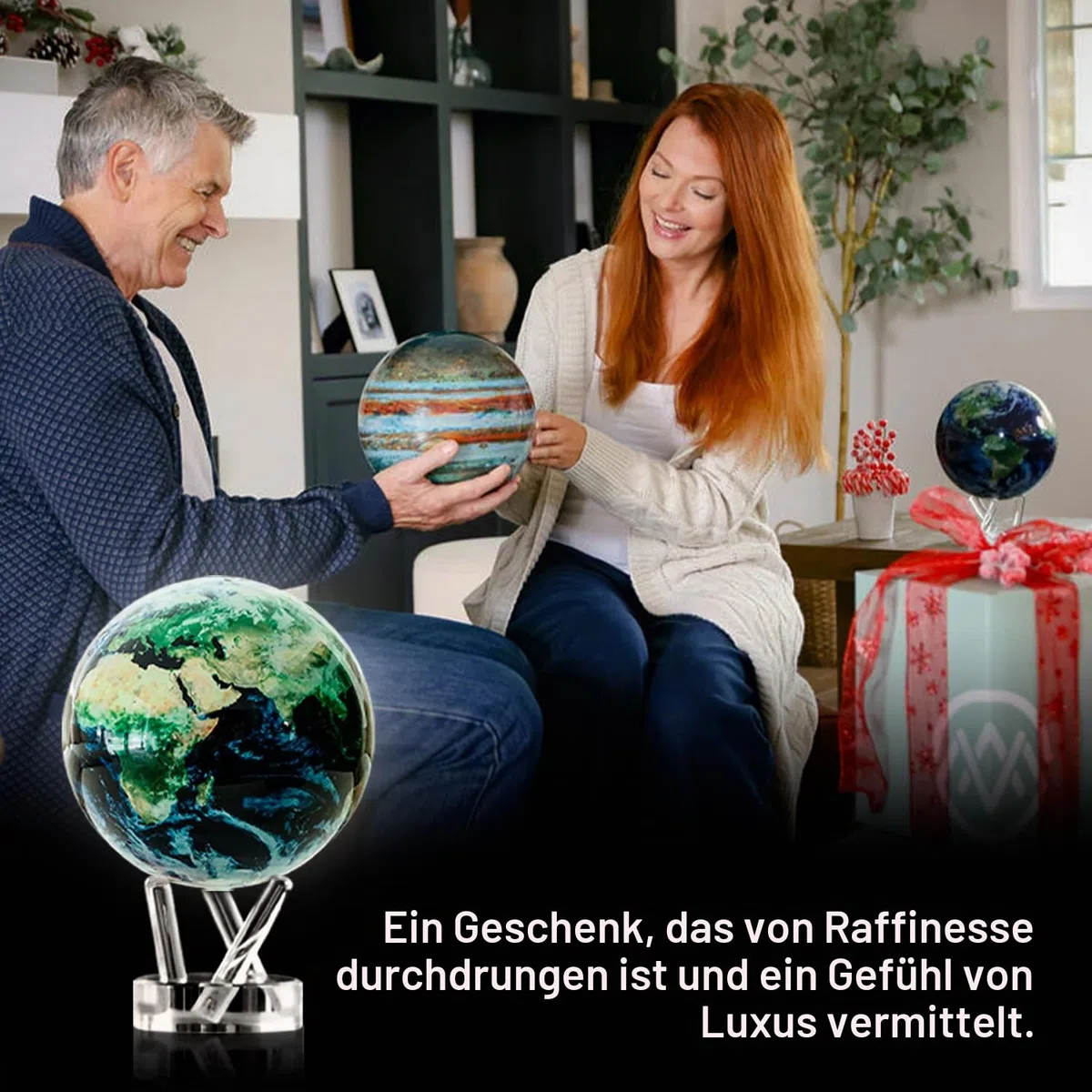 MOVA Globus Weltraumserie Erde mit Wolken 6" mit Sockel, solarbetriebener rotierender Globus, einzigartiges Geschenk und Heim- oder Schreibtischdekoration für Männer, Frauen, Kinder